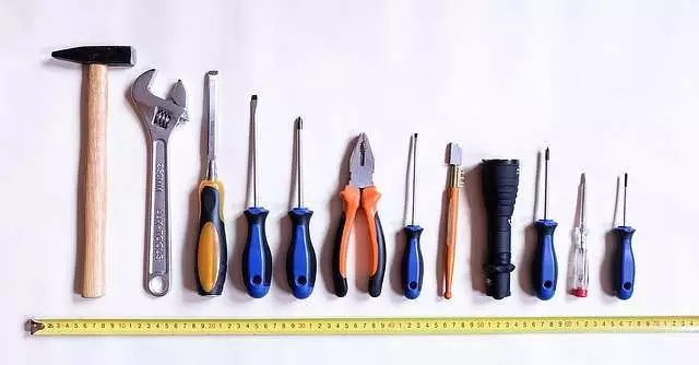 OUTILS DE BRICOLAGE NEUF