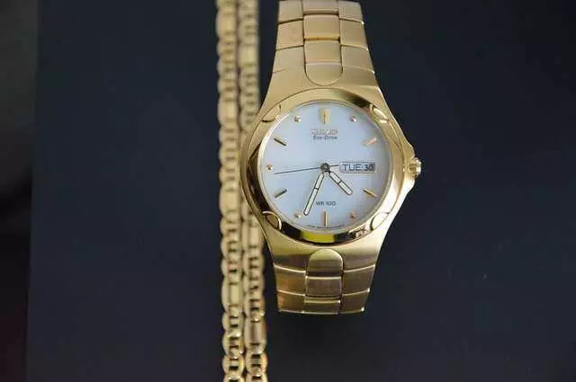 BIJOUX et MONTRES NEUF POUR HOMMES et GARÇONS