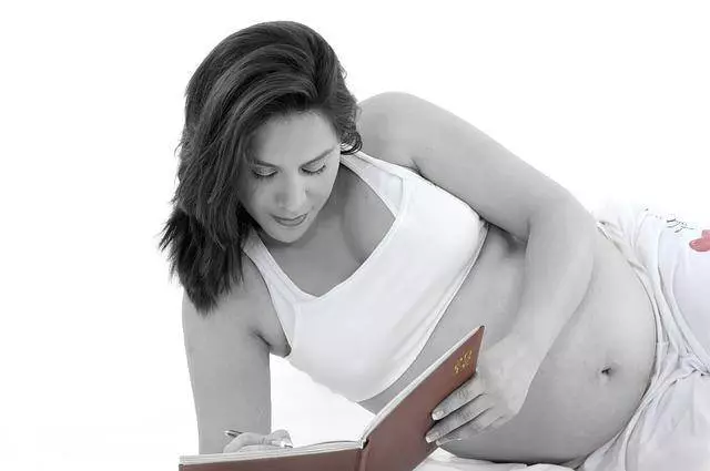 Documentation et Livre Occasion pour Femme Enceinte et Futur Papa